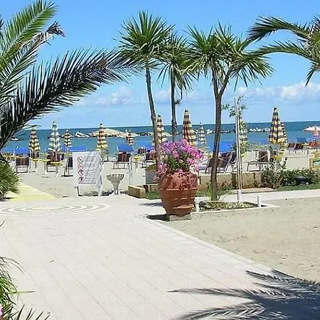 Napoleon Отель San Mauro Mare